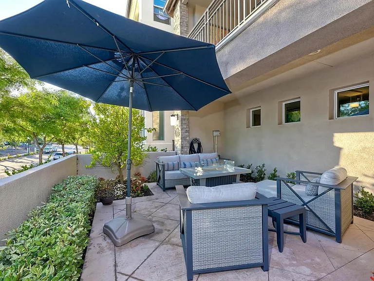 16242 Camden Cir — Photo 24