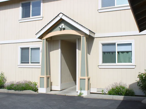 1518 Tacoma St #2, Wenatchee, WA 98801