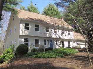 24 Oak Blf, Avon, CT 06001