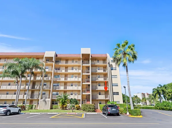 3590 Via Poinciana #216, Lake Worth, FL 33467