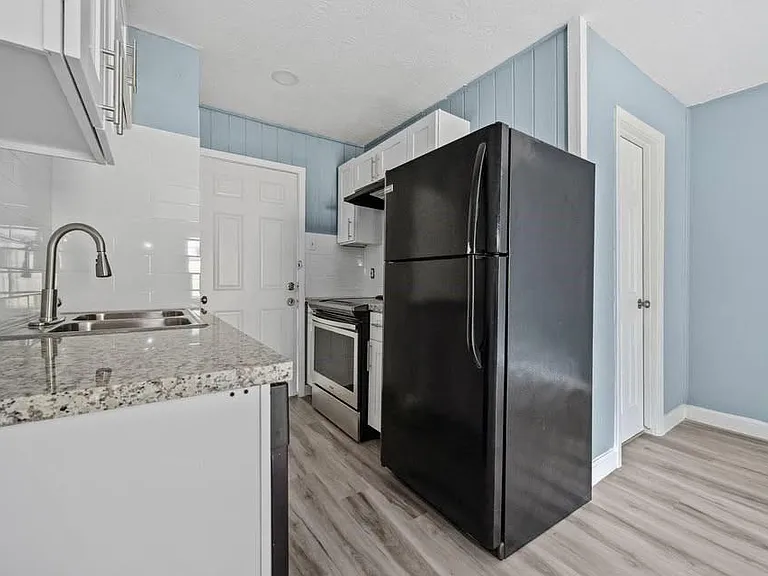 3425 Nettleton St — Photo 5