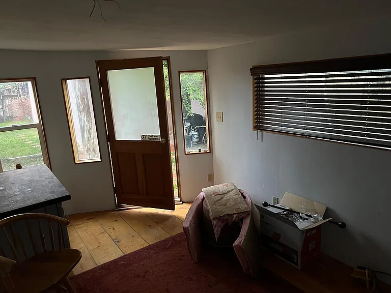 618 Nelson Ln — Photo 25