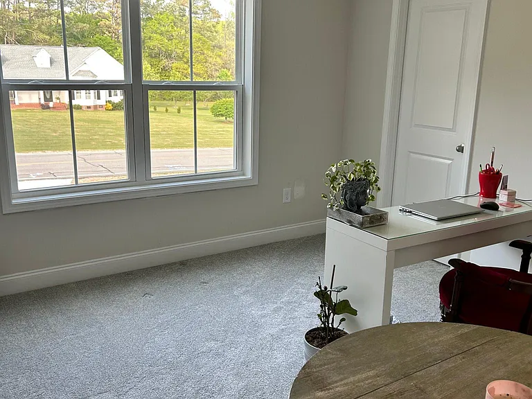 Office/flex room