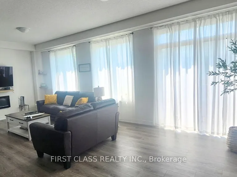 61 Kenneth Rogers Cres — Photo 47