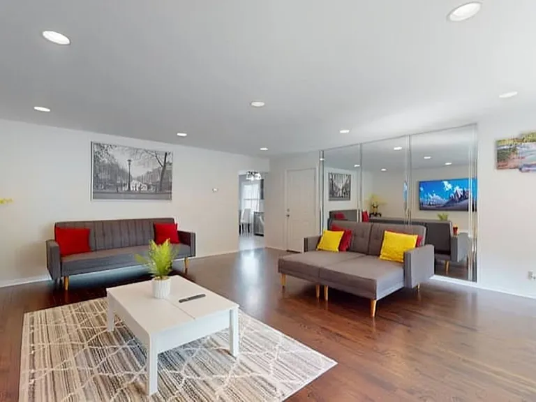 273 W Kimbell Ave — Photo 3