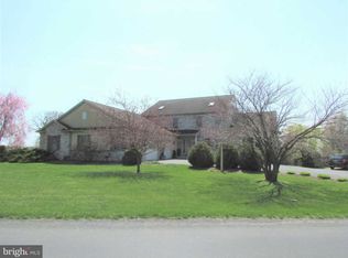 1400 Mentzer Rd, Lancaster, PA 17602