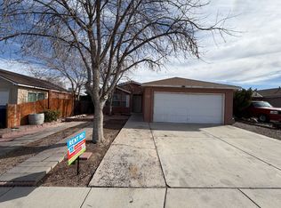 412 Saint James Pl SW, Albuquerque, NM 87121