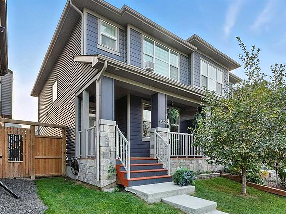 2nd image of 1318 NE Legacy Cir SE
