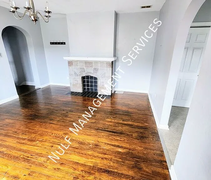158 48th St #2 — Photo 3
