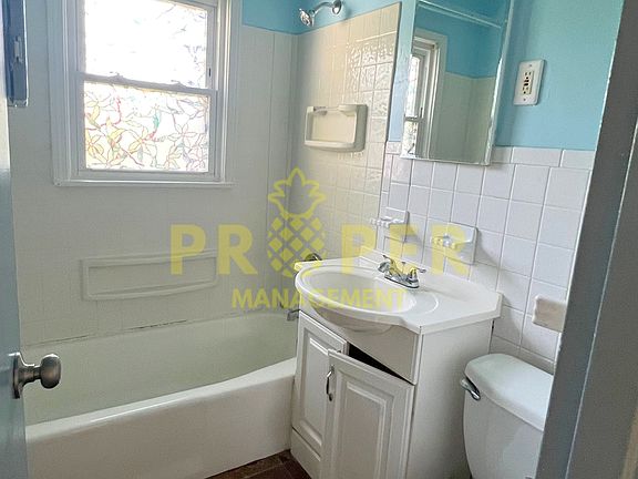 5th image of 1022 Blakley Dr
