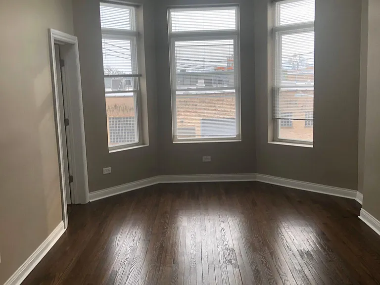 628 N Albany Ave #2 — Photo 6