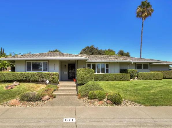 671 Rivercrest Dr, Sacramento, CA 95831