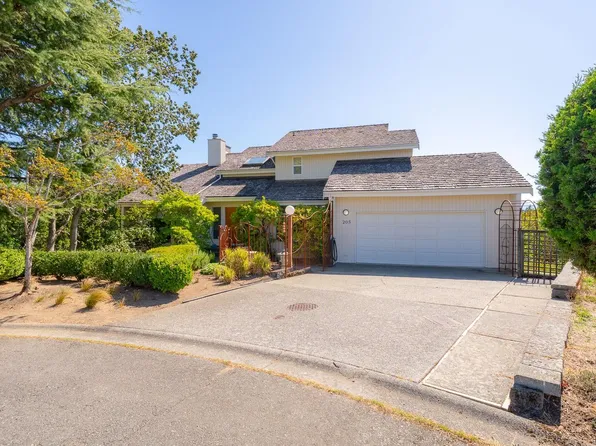 205 Scarborough Pl, Nanaimo, BC V9T 5L3