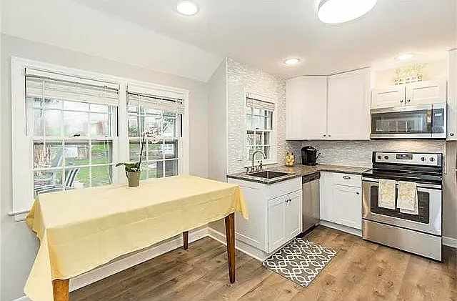 7933 Jefferson St — Photo 25