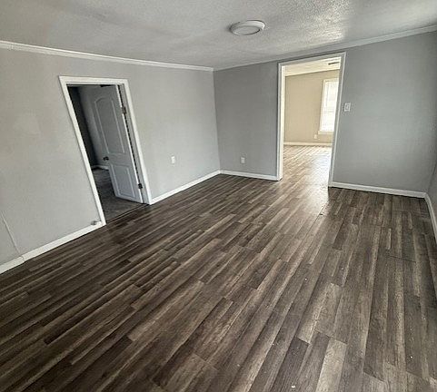 3rd image of 616 16th St #A