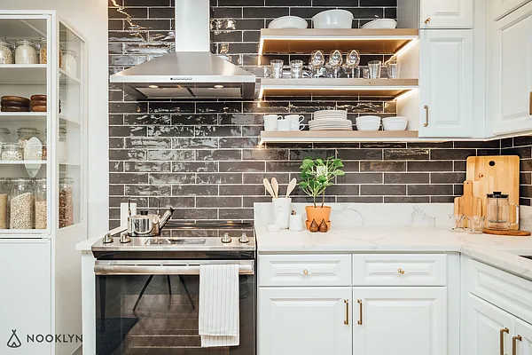 Rented by Nooklyn NYC LLC | media 92