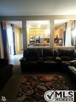 3rd image of 3355 Kings Canyon Dr