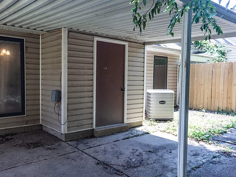 661 Walker Rd — Photo 6