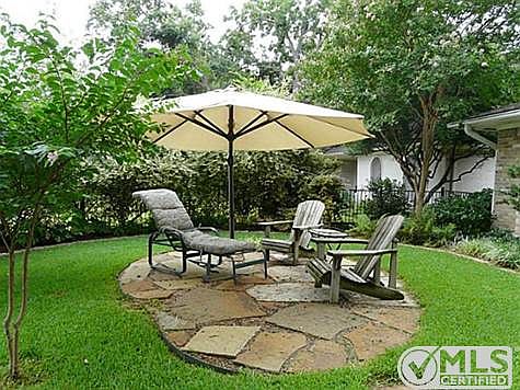 3rd image of 9311 Loma Vista Dr