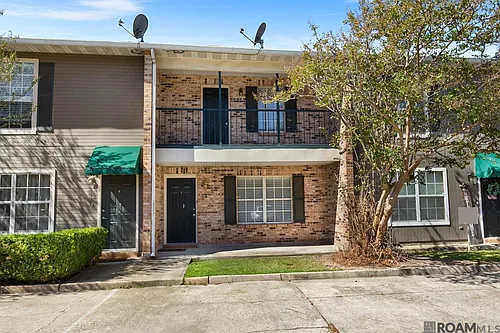 4624 Parkoaks Dr Photo 1