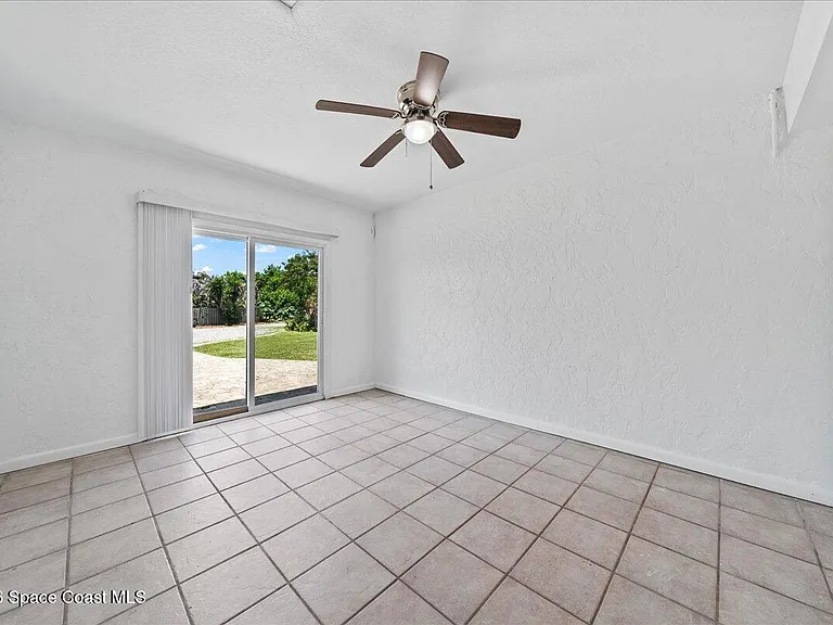 5283 Palmetto Dr #5285 — Photo 12