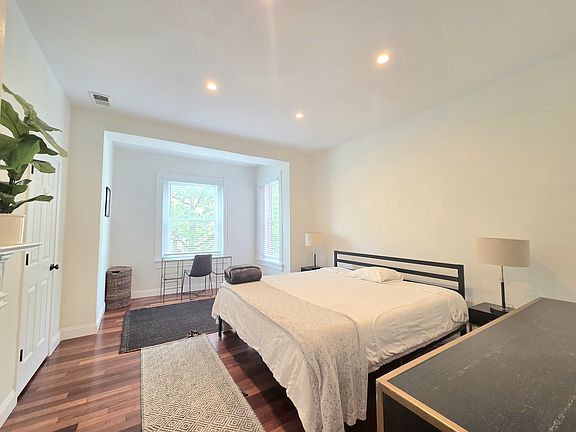 4th image of 1101 P St NW APT 2R