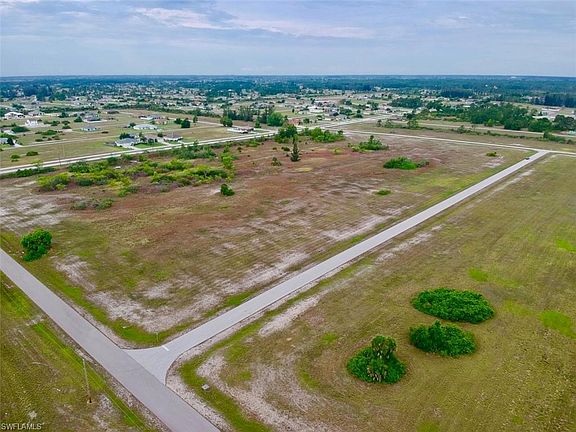 3rd image of 1201 N Gator Cir