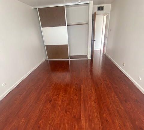 3rd image of 462 26th Ave #2