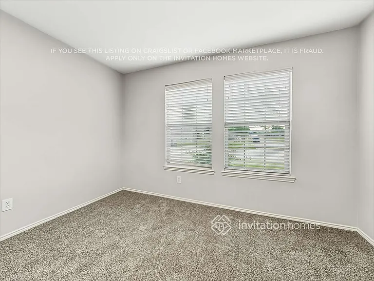 402 Azalea Dr — Photo 11