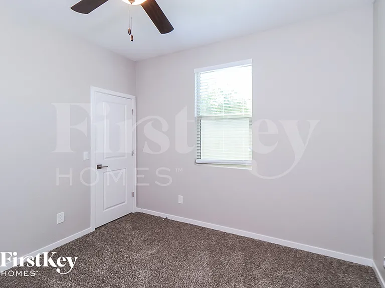 10245 W Wood St — Photo 13