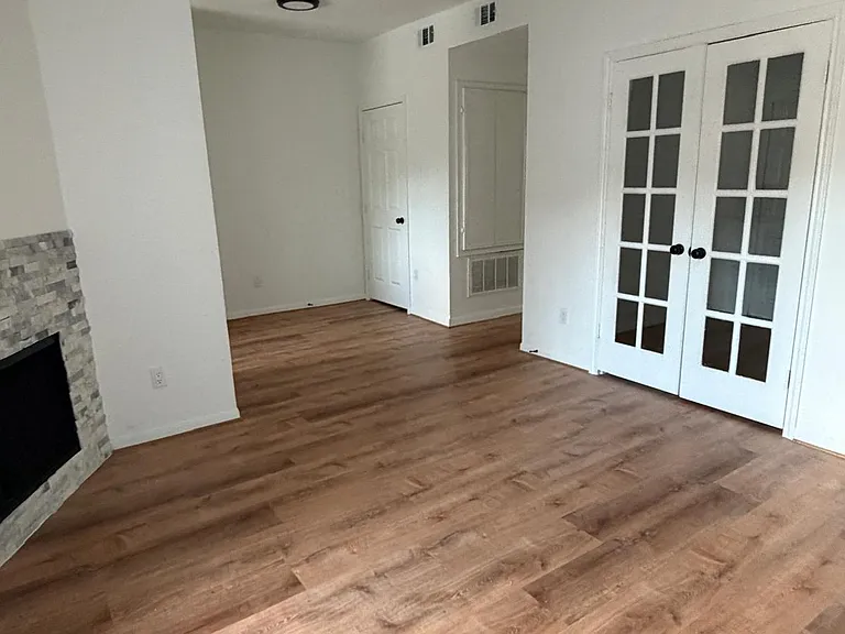 2323 Fairwind Rd #105 — Photo 8