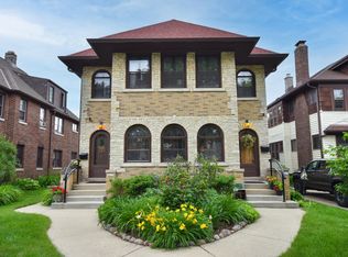 4425 N Cramer St #4427, Milwaukee, WI 53211