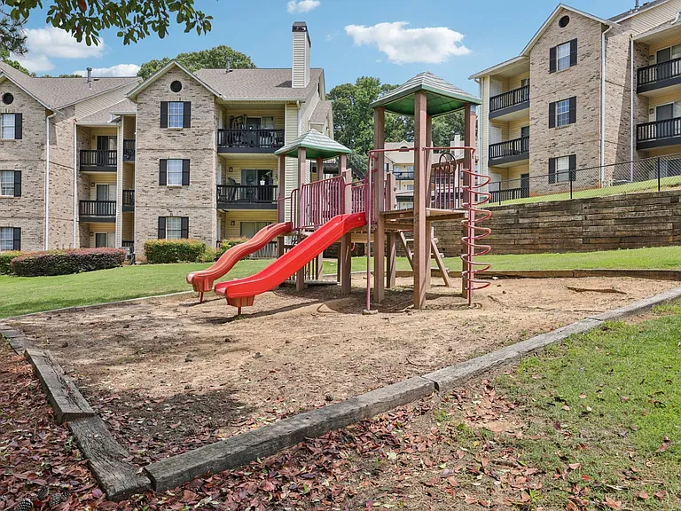 Gwinnett Square — Photo 49