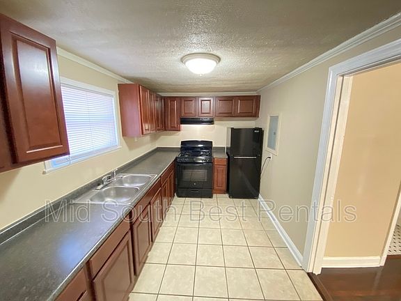 3rd image of 1796 Nelson Ave #A