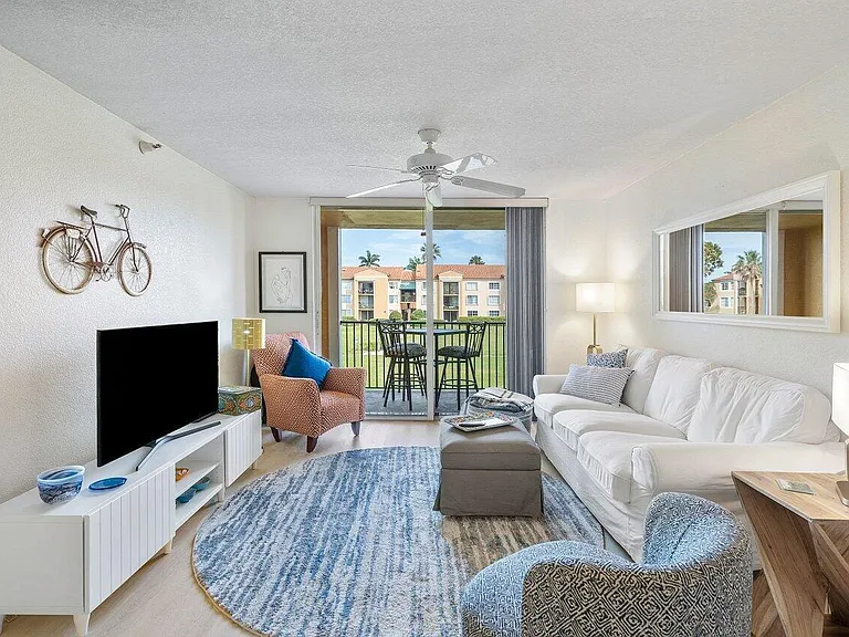 157 Yacht Club Way #206 — Photo 3