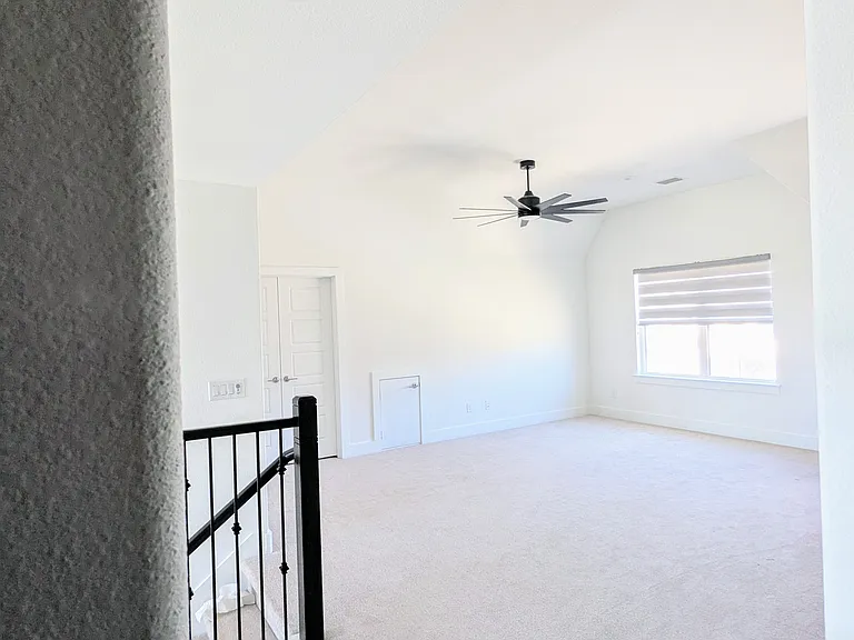 749 Pentonville Ln — Photo 15