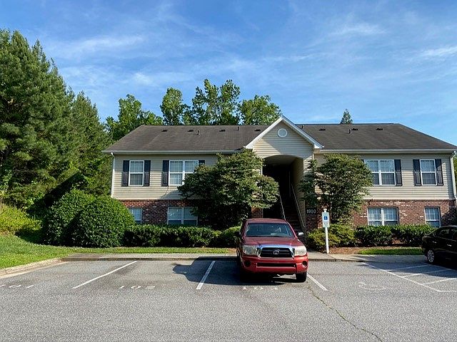 1st image of 1980 Crest Hollow Dr APT 101