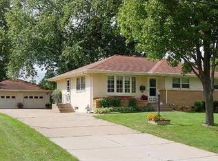 2612 Townview Ave NE, Minneapolis, MN 55418