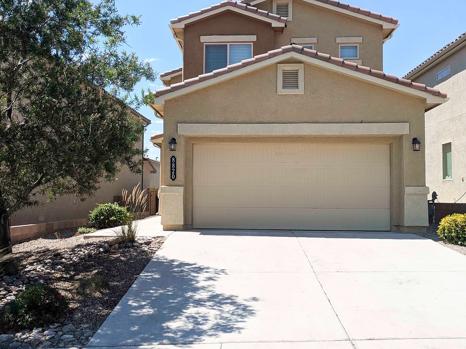 3 bed, 2.5 bath, 1600 sqft, $2,250 — Photo 1