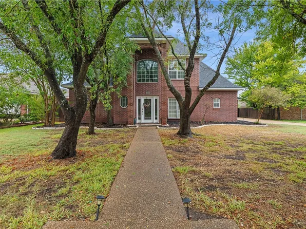 9208 Riverstone Ct, College Station, TX 77845