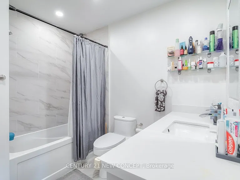 735 Sheppard Ave #33 — Photo 15