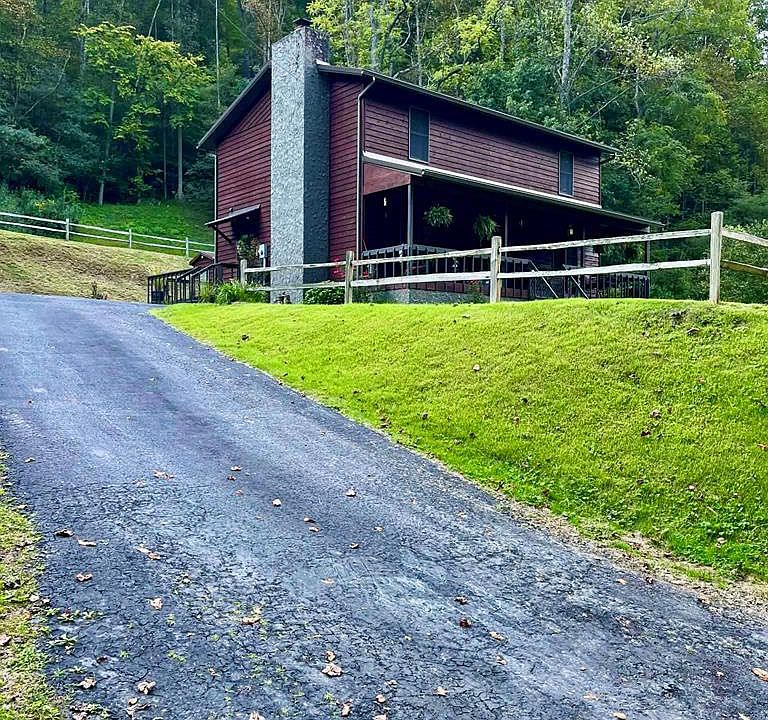 1st image of 569 Bentley Honaker Rd