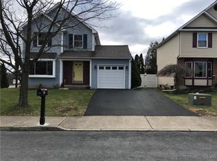881 Willow Dr N, Catasauqua, PA 18032
