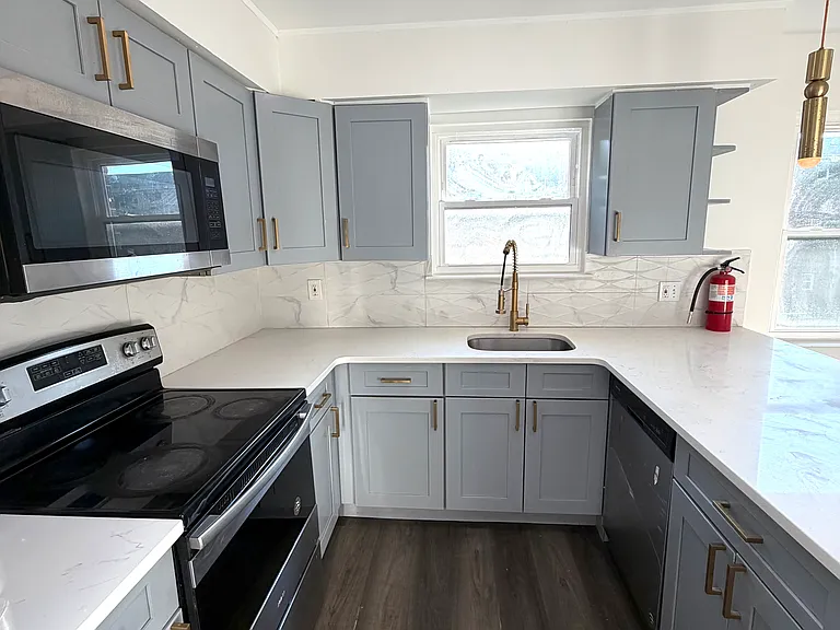 310 Sawmill Rd — Photo 6