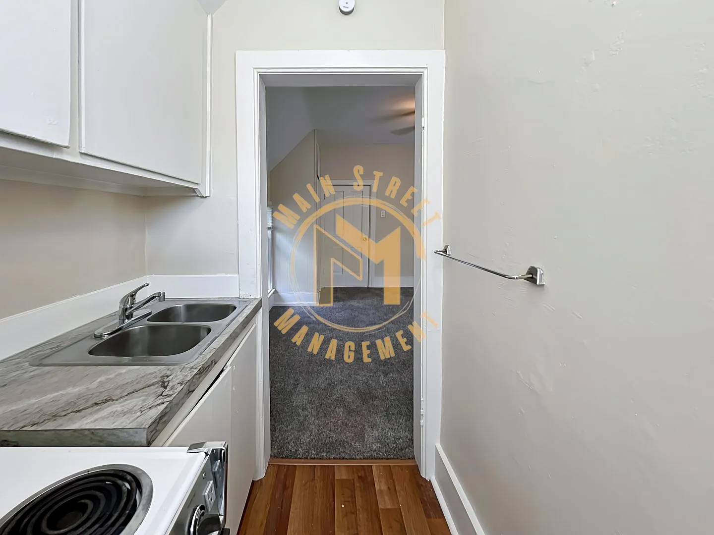 424 Dixon St. — Photo 3