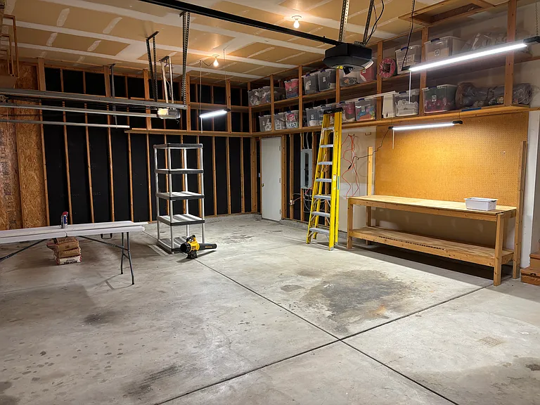4172 N Oliver St — Photo 37