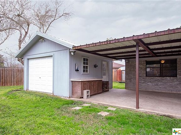 5th image of 222 Briarmeadow Ln