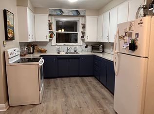 964 Concession St #2, Hamilton, ON L8T1A1