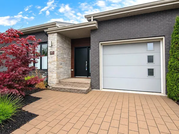 145 Bradford Pl W, Bedford, NS B4B 0R7