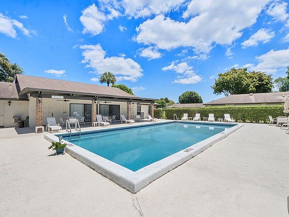 2nd image of 4678 Finchwood Lane #A